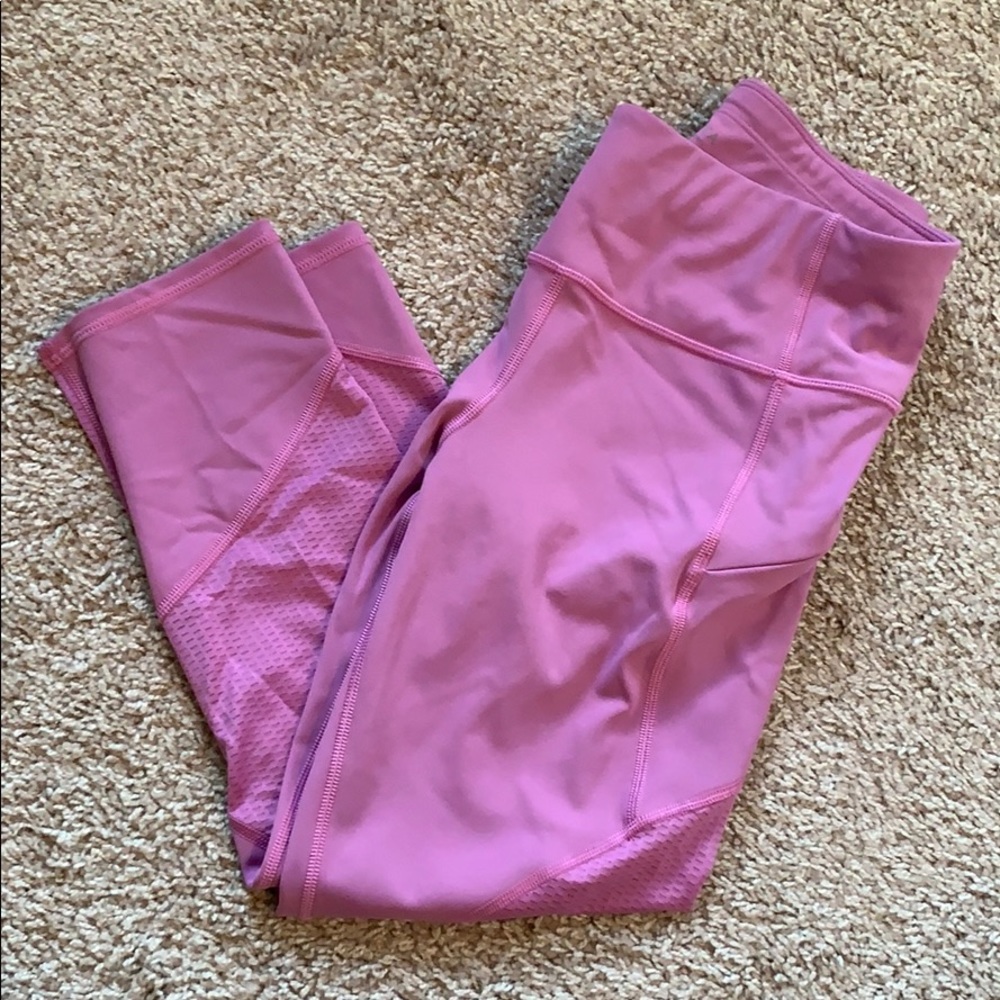 Athleta Mesh Contender Capri in Powerlift Leggings